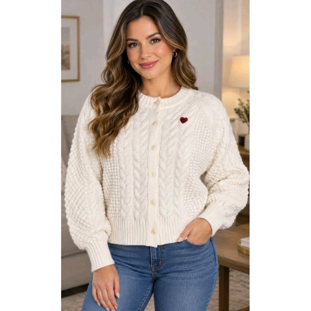 Elfric Eden Chucky Knit White Sweater M White Button